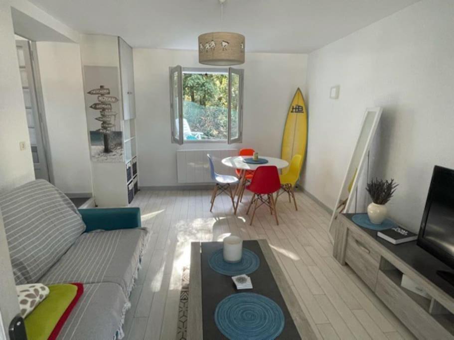 Adorable Petite Maison A 400M De La Mer Βίλα Saint-Georges-de-Didonne Εξωτερικό φωτογραφία